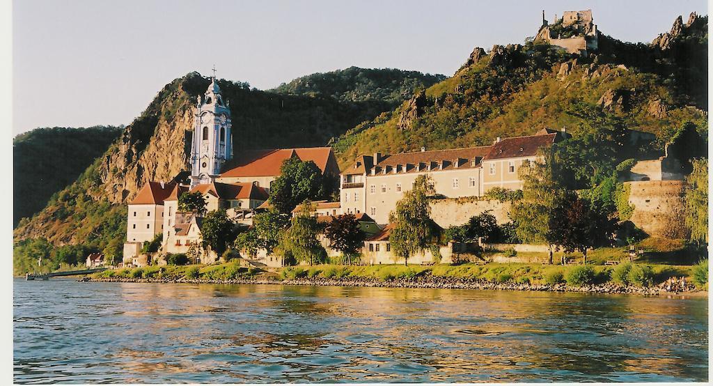 Winzerhof - Gaestehaus Stoeger Dürnstein Buitenkant foto